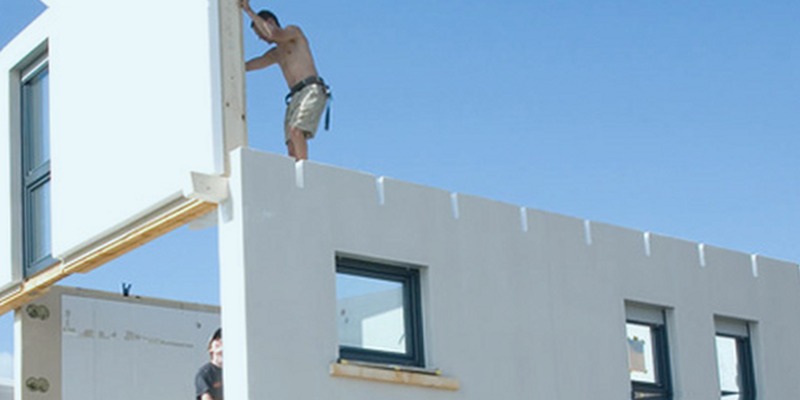 Soluciones modulares elegantes para casas prefabricadas en Almería